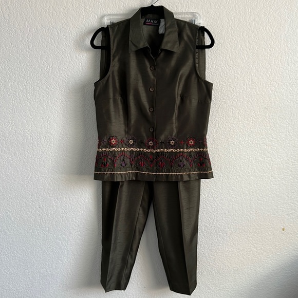 MHM Melissa Harper Women’s Vintage Green Pantsuit - Picture 1 of 12